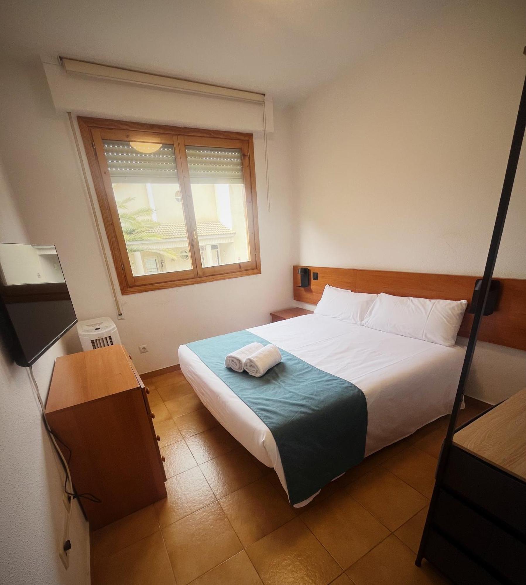 Hostal Legaz Funes Εξωτερικό φωτογραφία